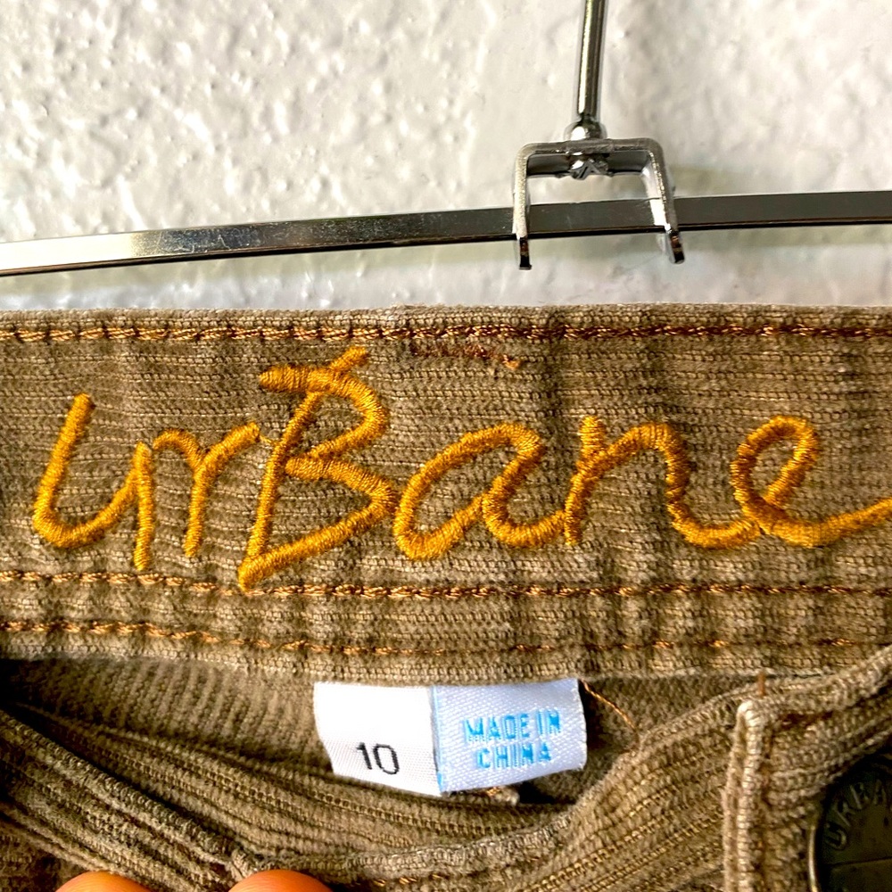 Brown courtaroy pants